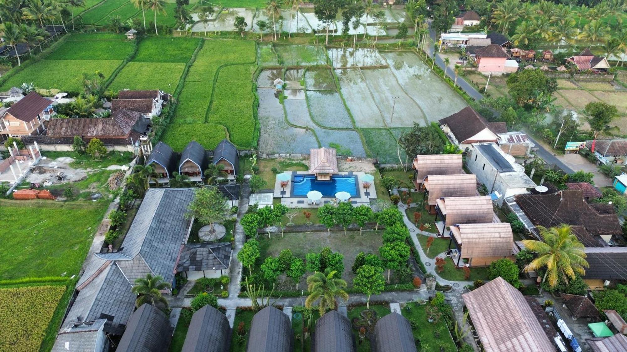 Green Orry Inn เตเตบาตู ภายนอก รูปภาพ