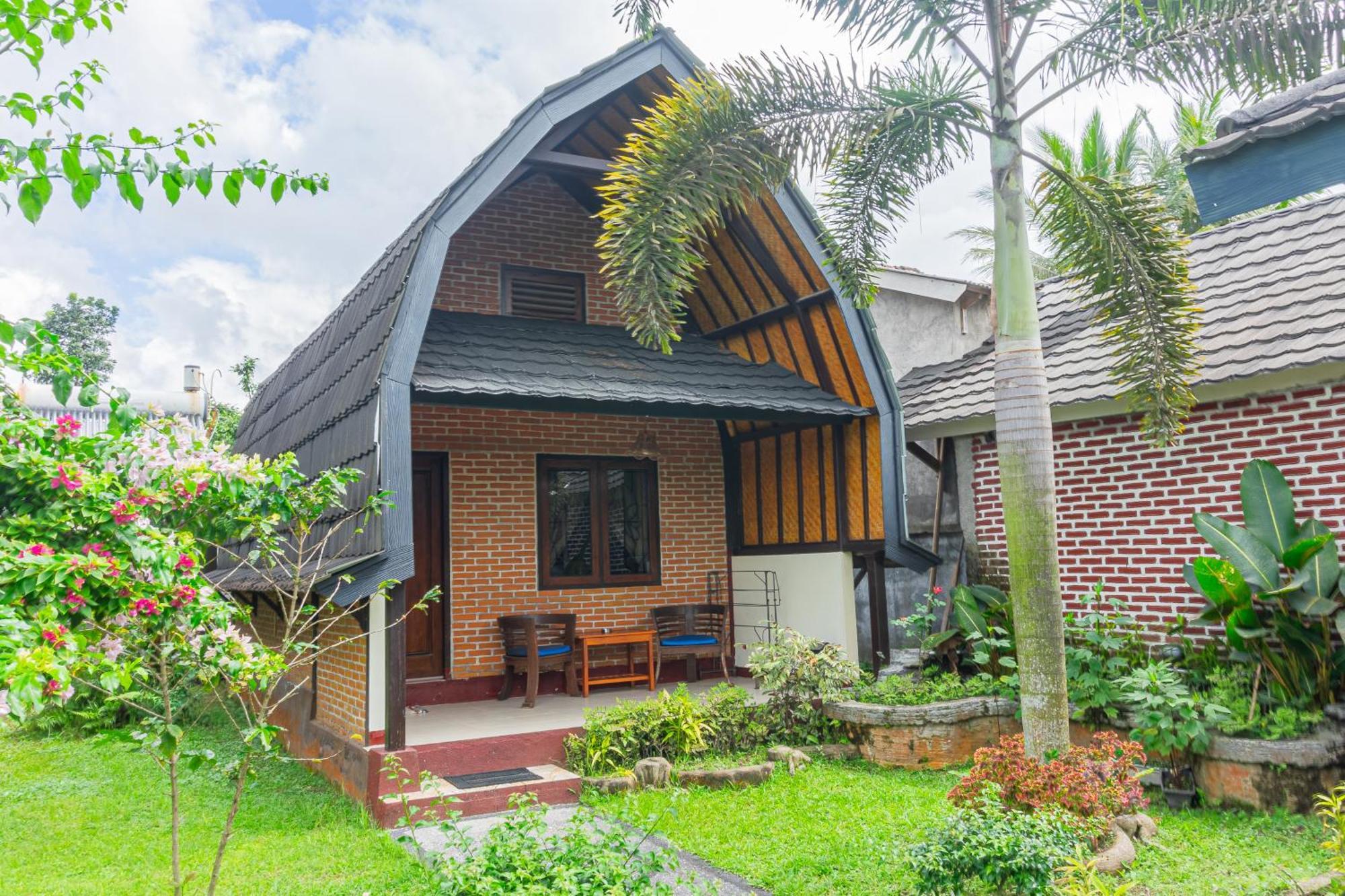 Green Orry Inn เตเตบาตู ภายนอก รูปภาพ