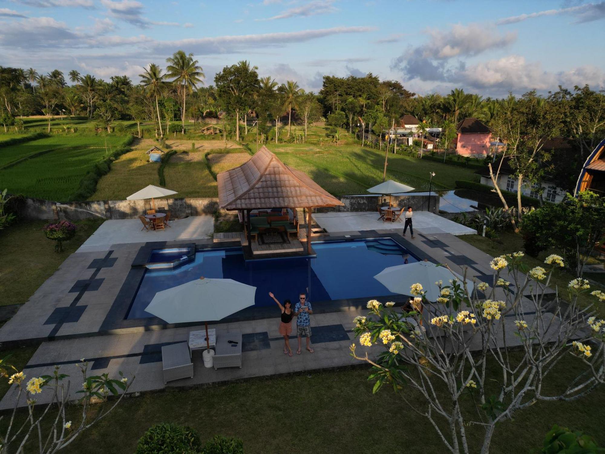 Green Orry Inn เตเตบาตู ภายนอก รูปภาพ