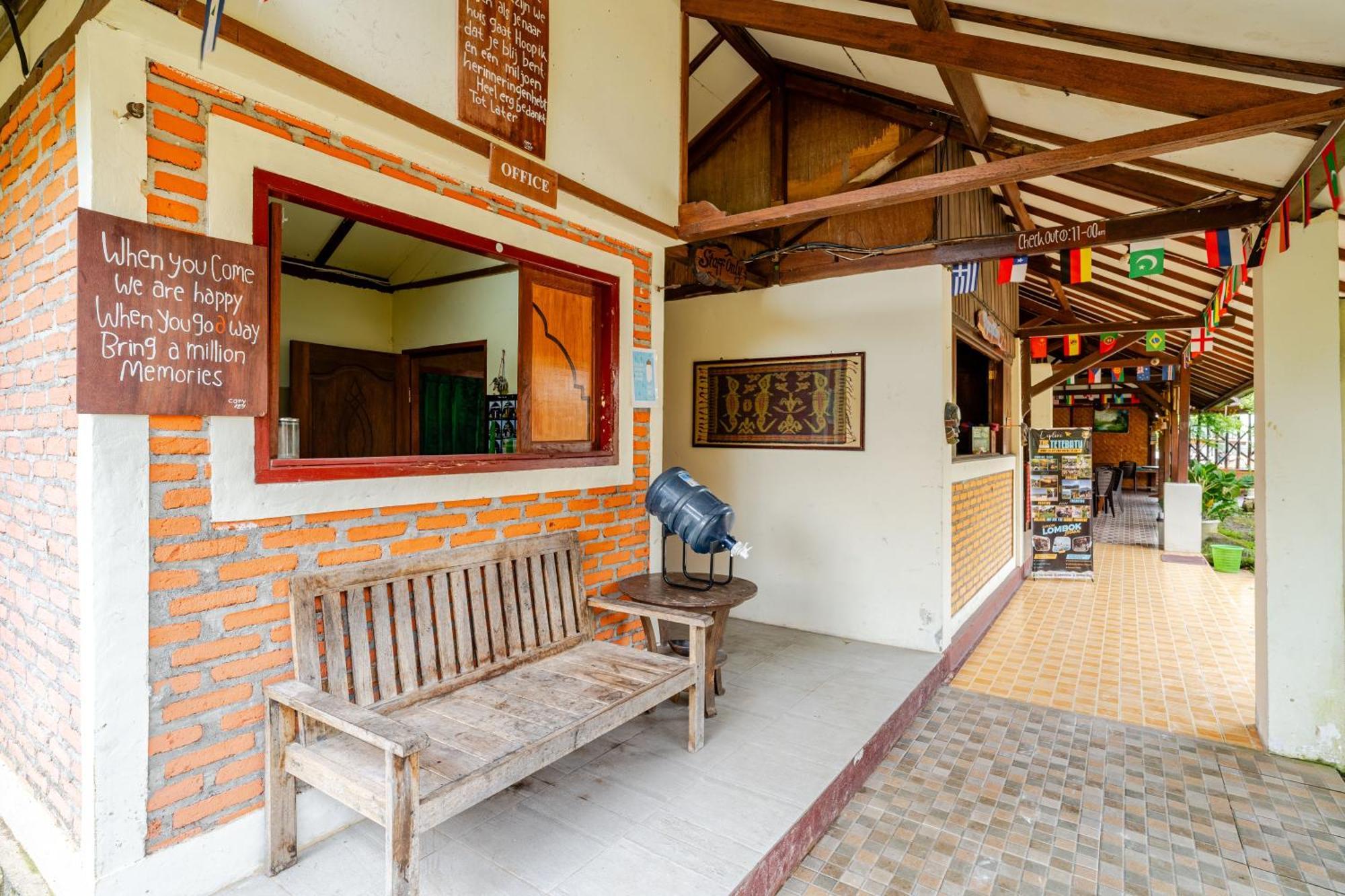 Green Orry Inn เตเตบาตู ภายนอก รูปภาพ