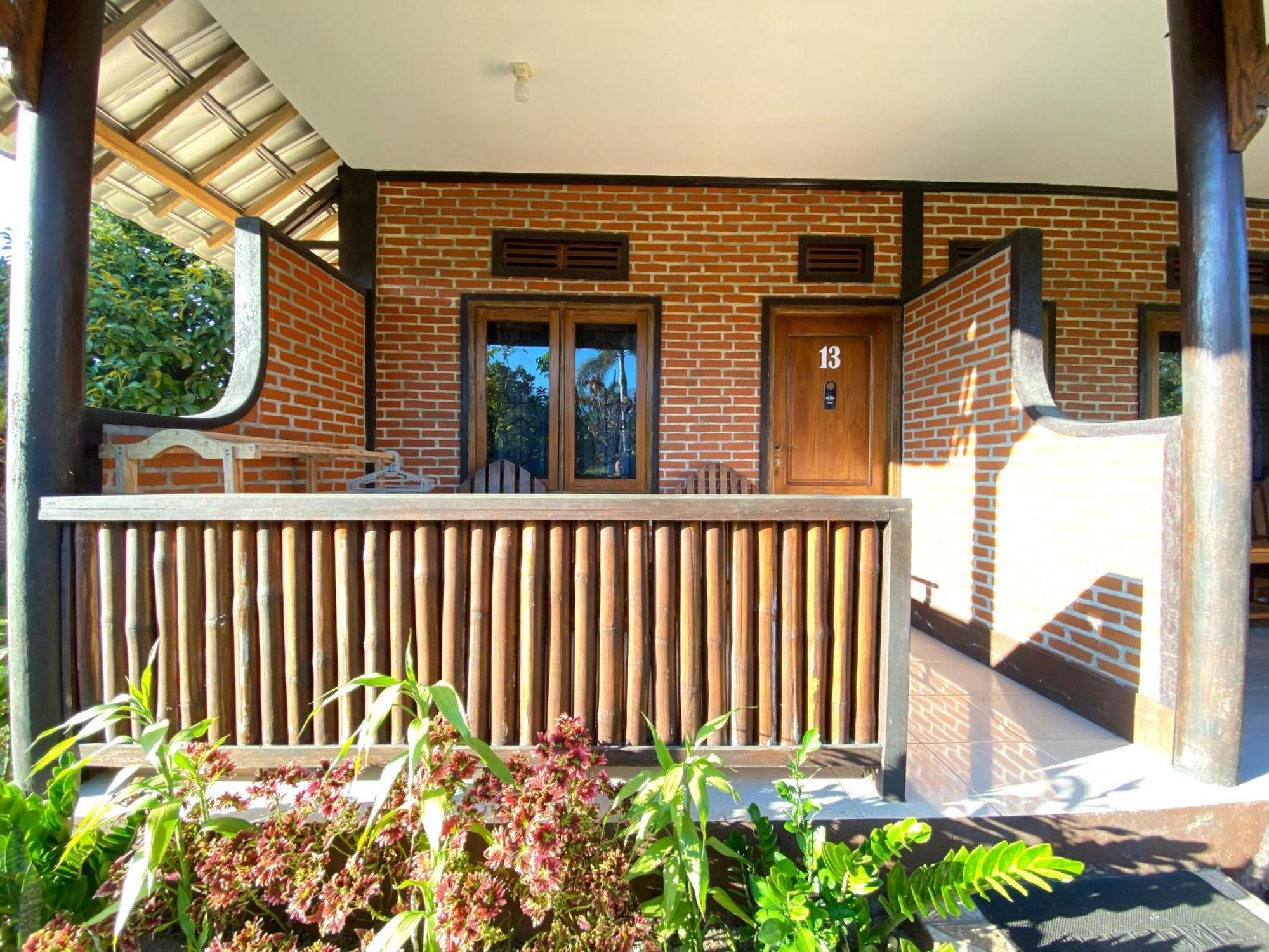 Green Orry Inn เตเตบาตู ภายนอก รูปภาพ